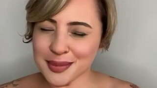 Naglingkod diha sa sabakan sa bana