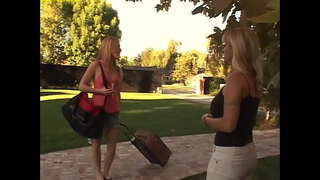 Bonito mozo nenas da facultade que posúen nada de volta - Anna, Cali, Erika Bico, Acivro Halston, Aniko, Nikoletta