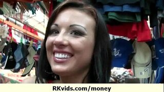 Fucking ສໍາລັບການເງິນສົດຈໍານວ ໓