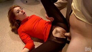 Lexi ਦੇ ਪਿਛੋਕੜ ਨੂੰ ਵੇਖਦਾ ਹੈ, ਇਸ ਲਈ ਚੰਗਾ ਵਿਚ leggings