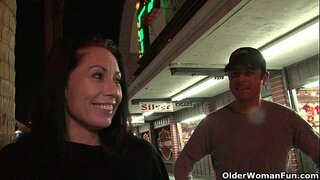 Vegas milf gefickt in hotel