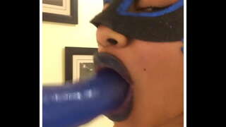 Vicky Hylton ಏಷ್ಯನ್ ಮೊದಲು ಚೆಂಡನ್ನು