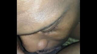 Kļūst manu incītis licked