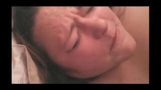 ���क विशाल सुंदर महिला च्या भावनोत्कटता चेहरा