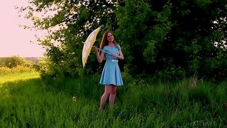 Ukrainian pulchritudo Canara undressing velit