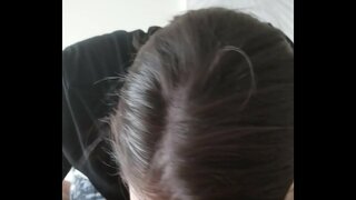 ���ပျော်တမ်းဇနီးက blowjob နှင့်မျို